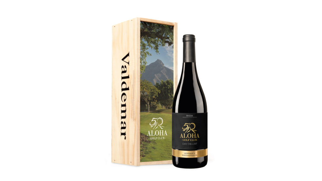 Etiqueta de vino personalizada para socios del club de golf Aloha Marbella